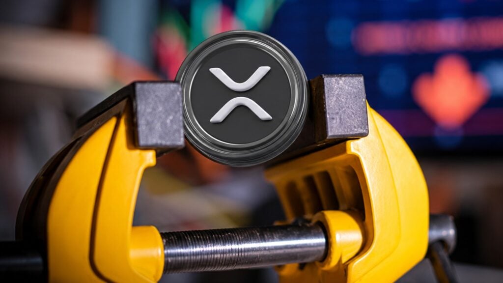 XRP enters volatility squeeze after liquidating both bulls and bears